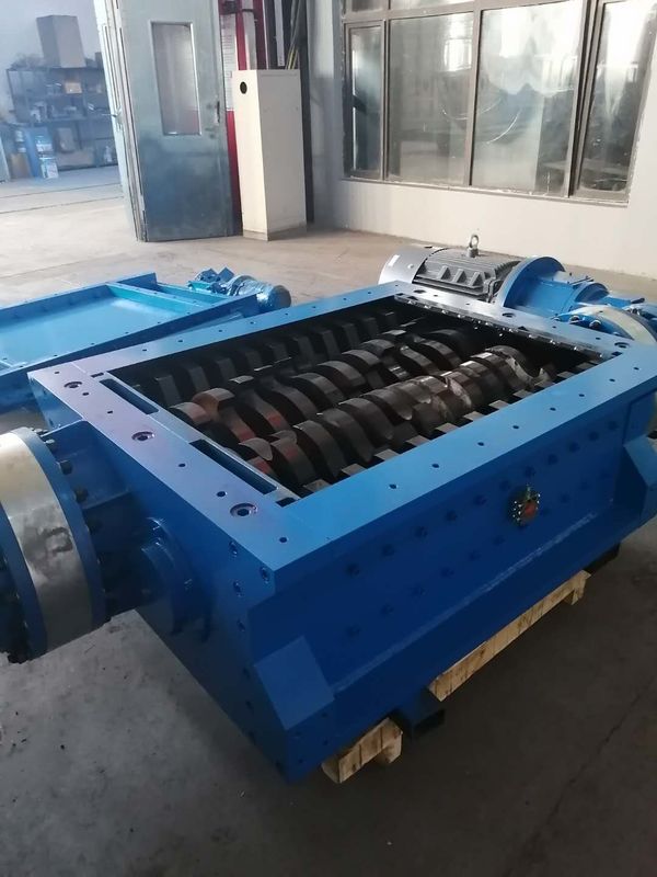 বলিষ্ঠ 90KW রান্নাঘর বর্জ্য পেষণকারী RGD900 বহুমুখী নীল রঙ